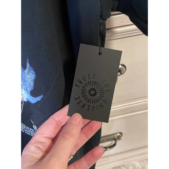 Men’s new with tags trust the universe graphic Skull T-shirt, XL - Picture 5 of 6